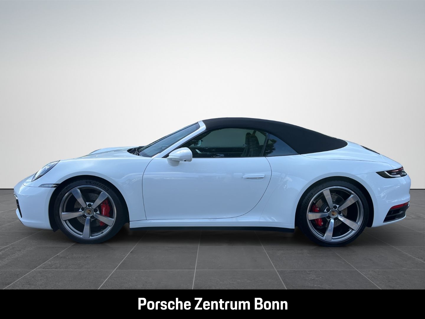 Porsche 992 911 Carrera 4S Cabriolet InnoDrive BOSE