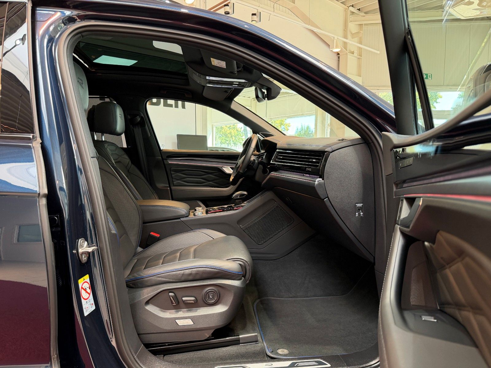 Volkswagen Touareg 3.0 V6 e-Hybrid 4Motion R *LED*Virtual*