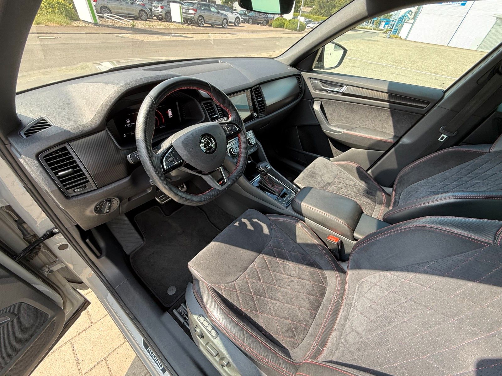 Skoda Kodiaq RS 4x4 - Samsaru's Car Outlet