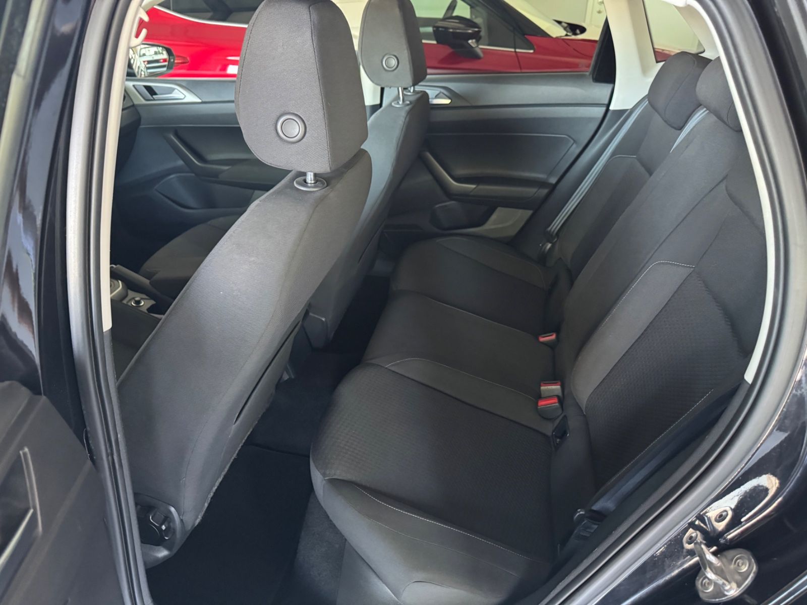 Volkswagen Polo VI 1.0 TSI Comfortline - Samsaru's Car Outlet