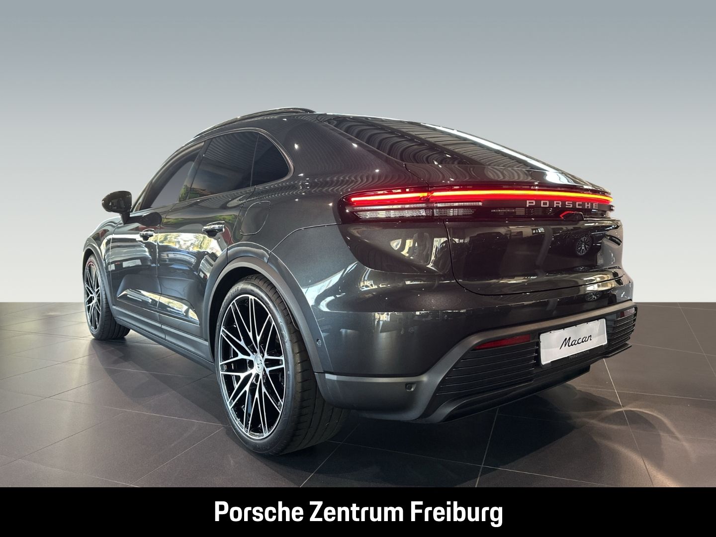 Porsche Macan 4 BOSE Luftfederung Panorama Surround-View