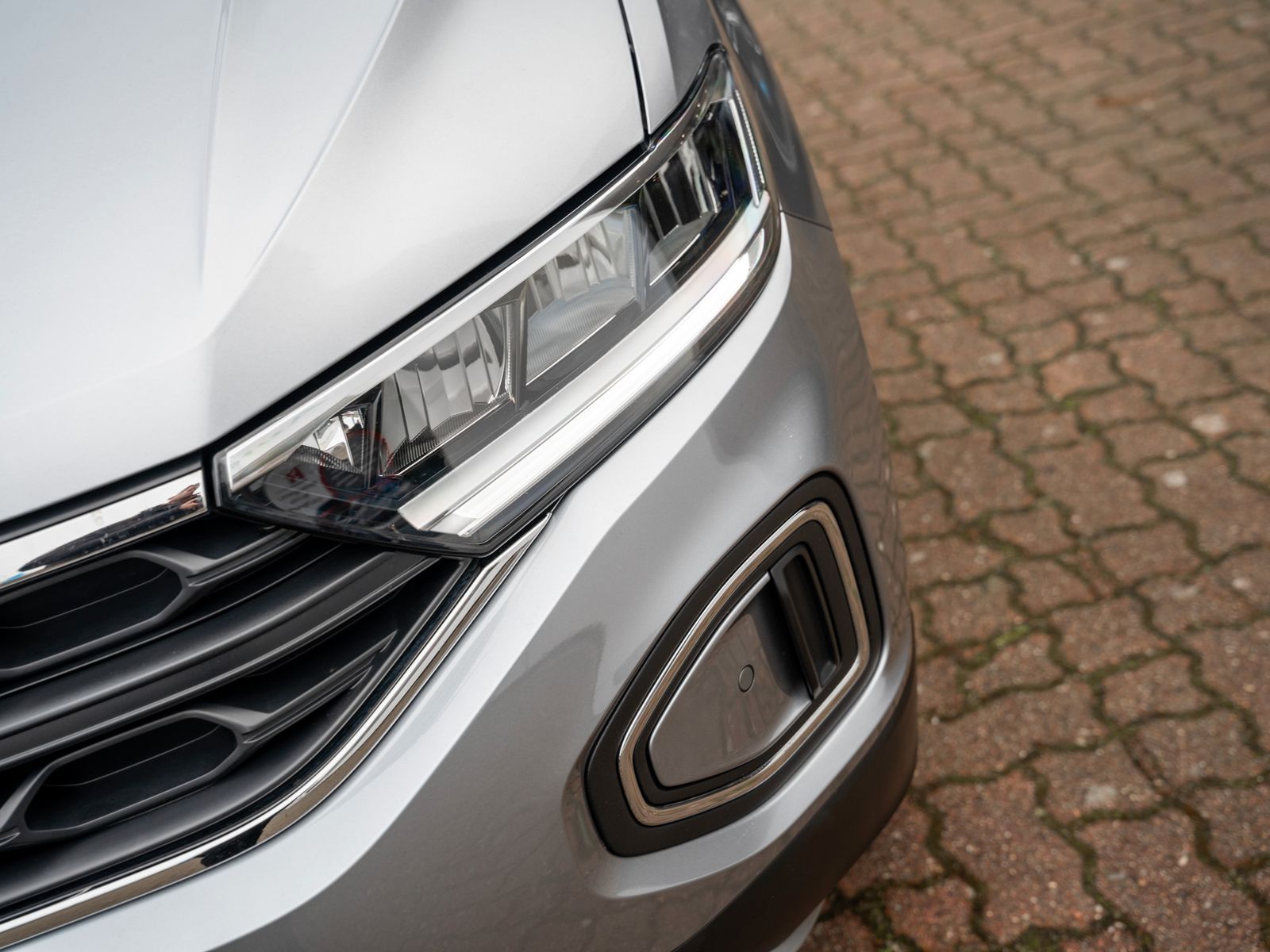 Volkswagen T-ROC MOVE T-Roc MOVE 1.5 l TSI - Samsaru's Car Outlet