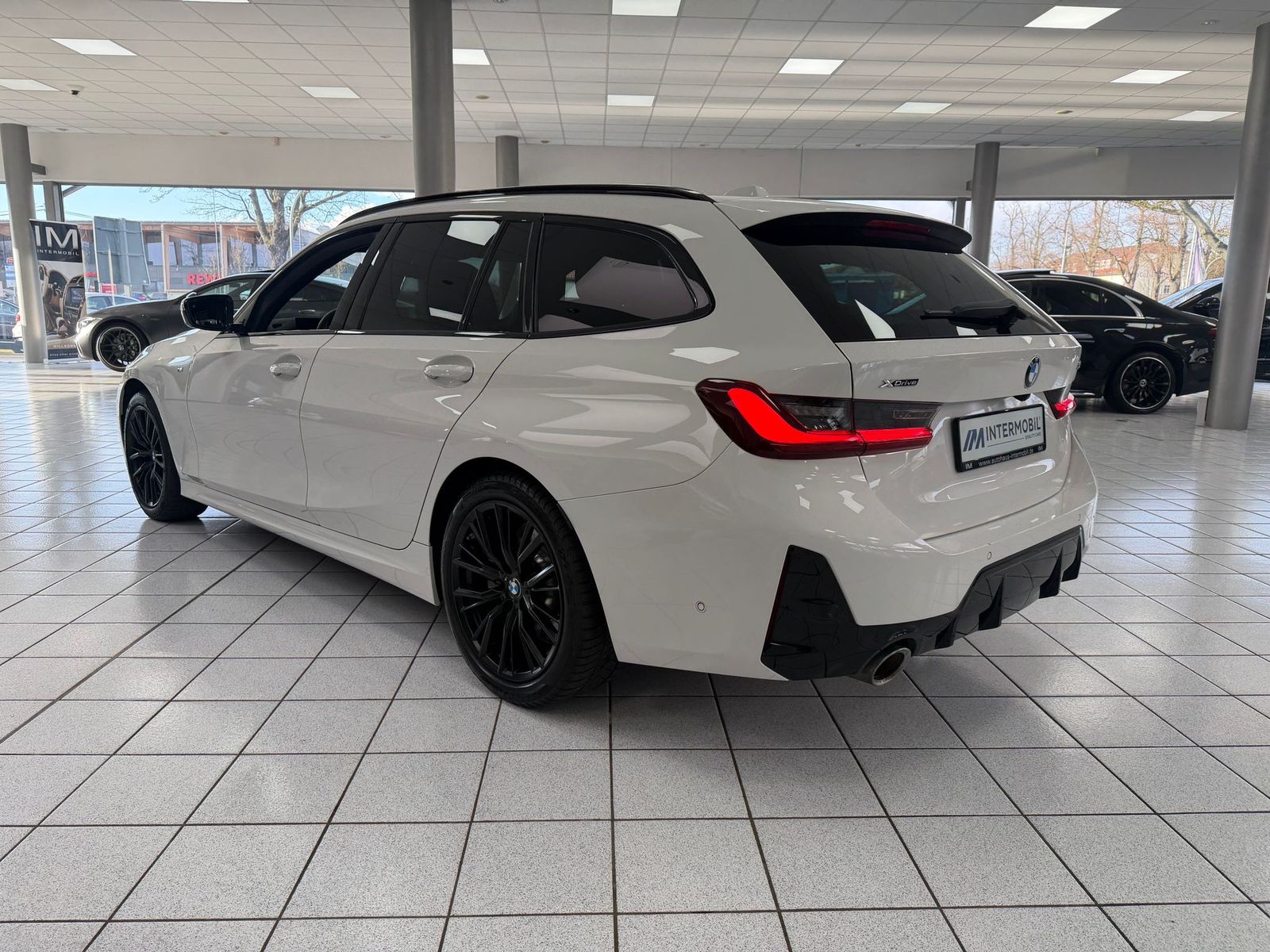 BMW 330 i xDrive Touring M Sport*PANO*HUD*ACC*360°