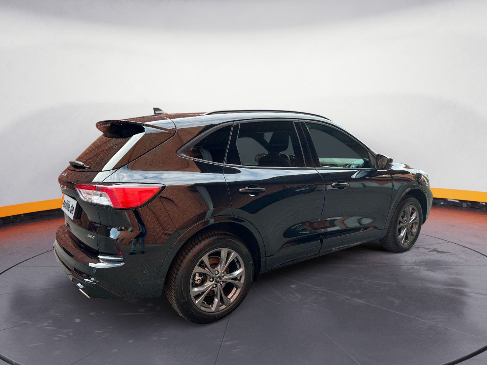 Ford KUGA ST-Line X - Samsaru's Car Outlet