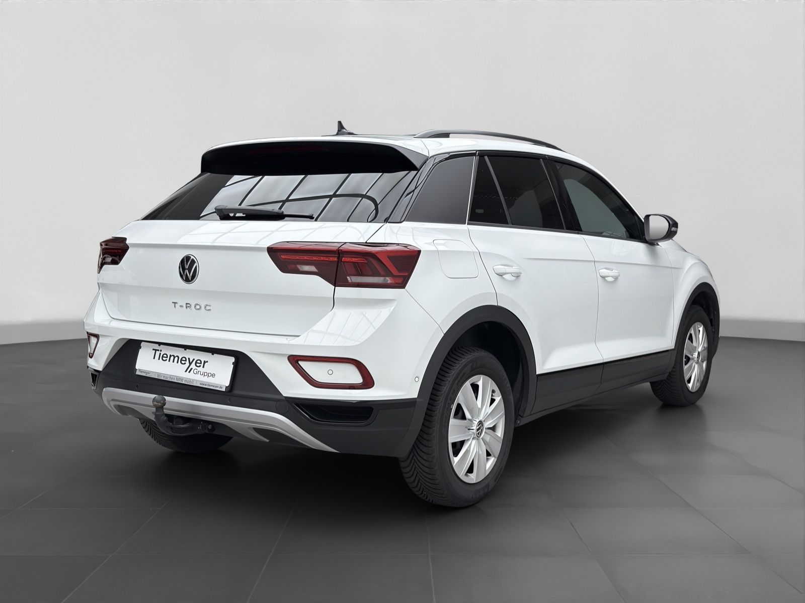 Volkswagen T-Roc 1.0 TSI BLACK STYLE - Samsaru's Car Outlet