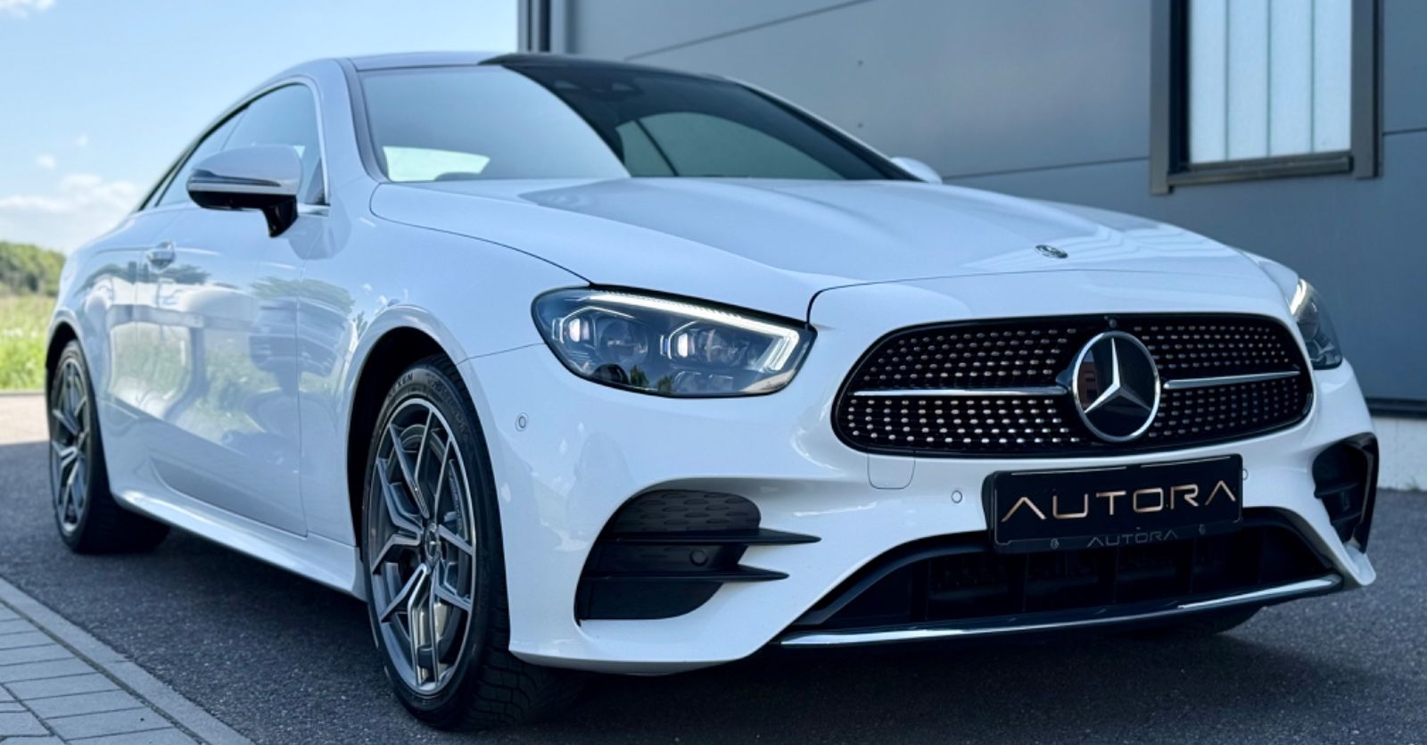 Mercedes-Benz E 300d Coupe 4Matic AMG - Samsaru's Car Outlet