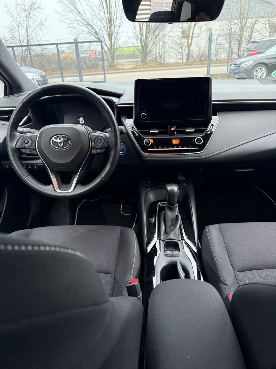 Toyota Corolla Touring Sports Hybrid Team D - Samsaru's Car Outlet