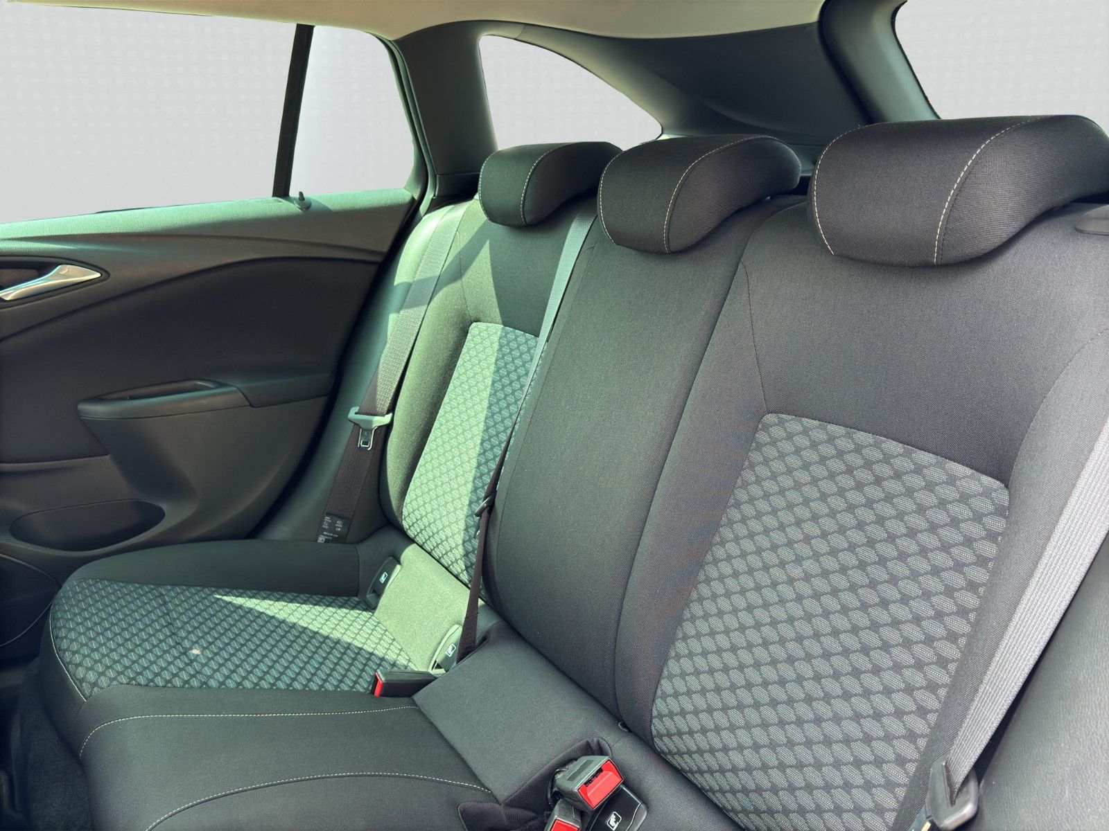 Opel Astra K Sports Tourer 1.5 D Automatik Edition - Samsaru's Car Outlet