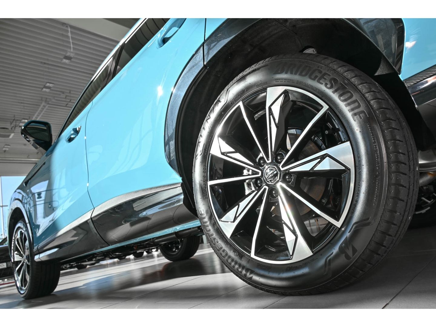 MG HS LUXURY AT+ALLWETTER+360°+LED+ACC+WINTERPAKET+