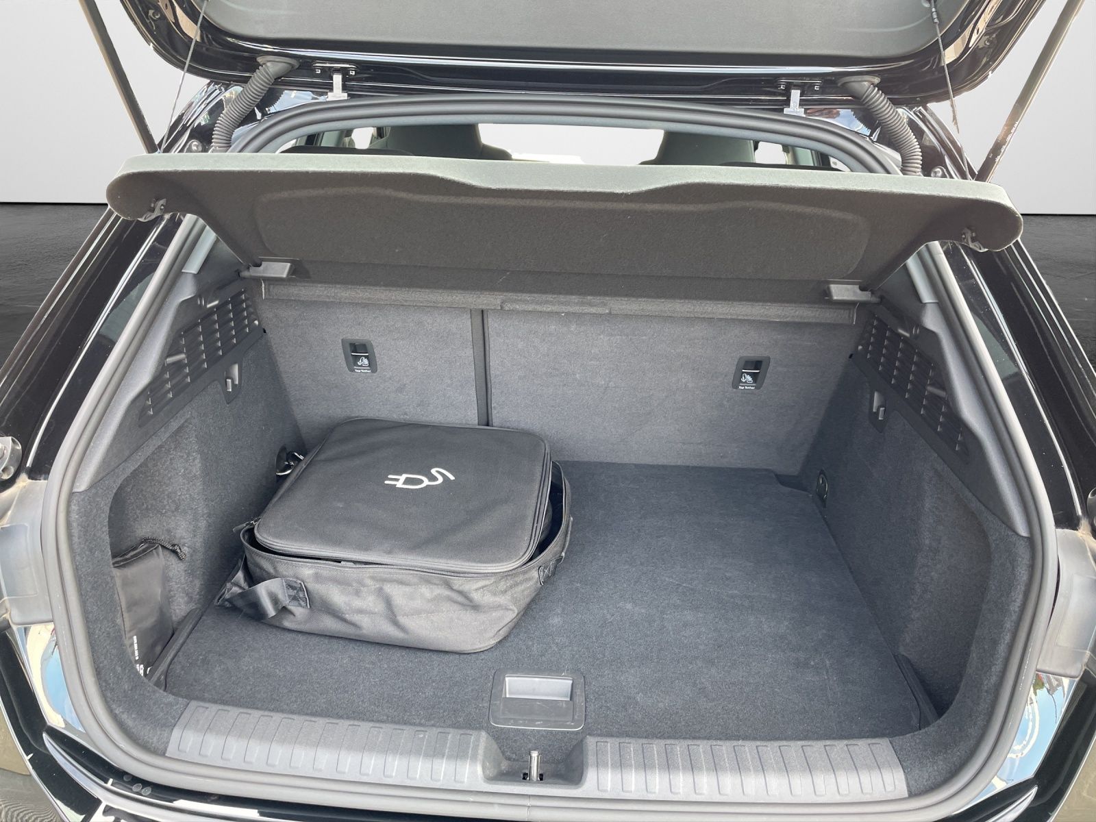 Audi A3 Sportback 40 TFSI e S tronic advanced  Navi L