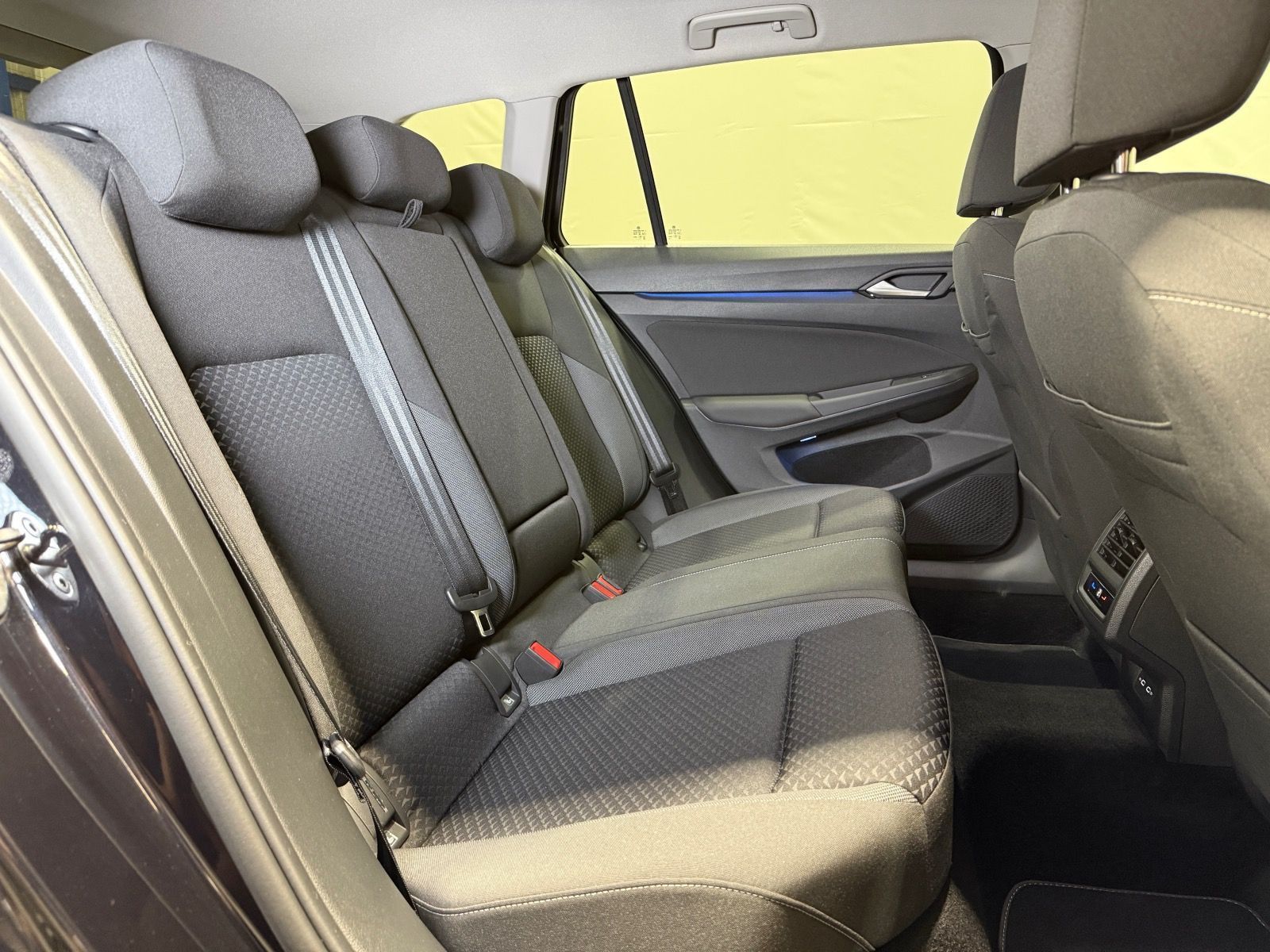 Volkswagen Golf Variant Active 1.5 TSI - Samsaru's Car Outlet