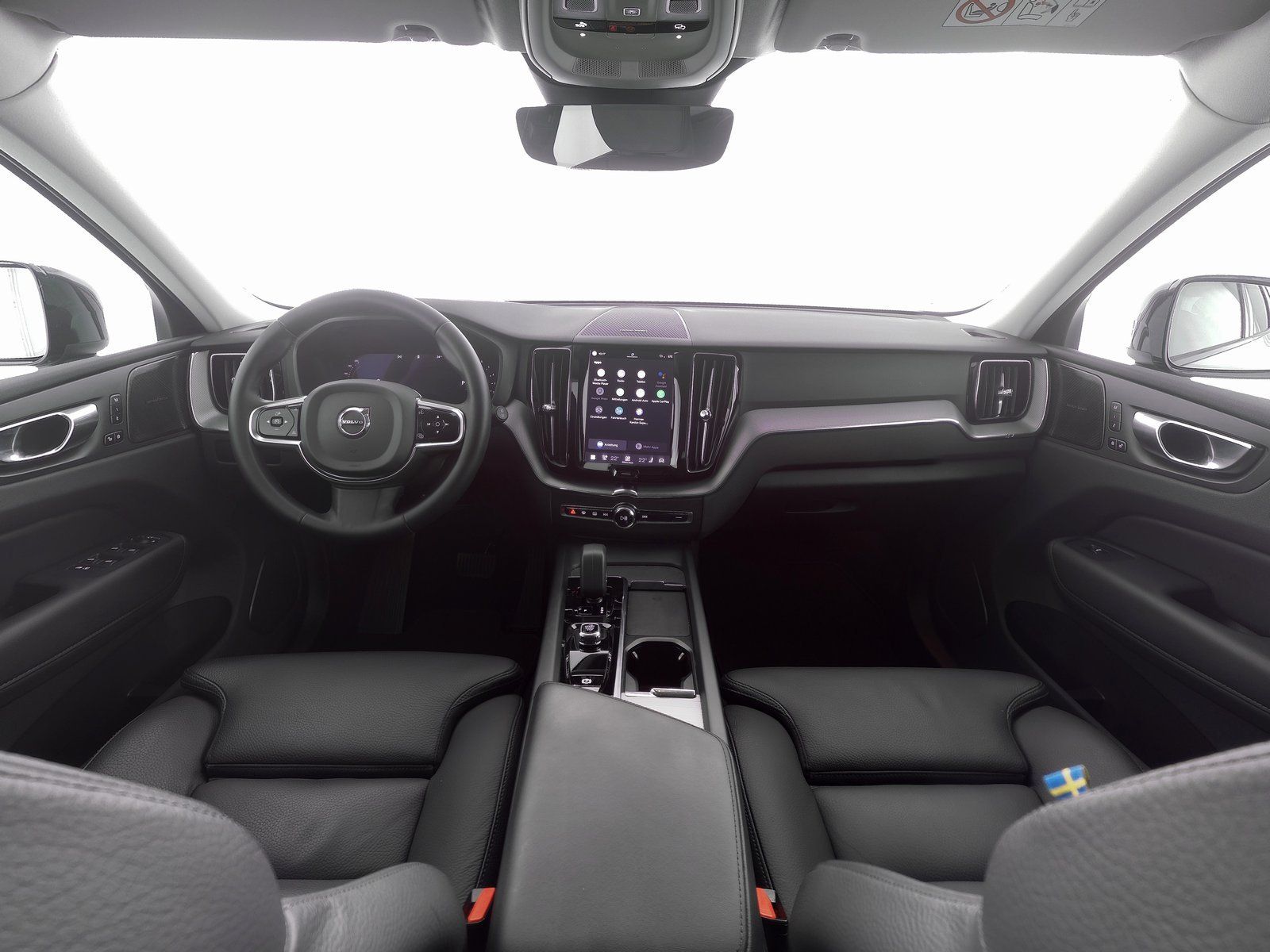 Volvo XC60 B4 AWD Geartronic Plus Dark ACC*BLIS*LEDER
