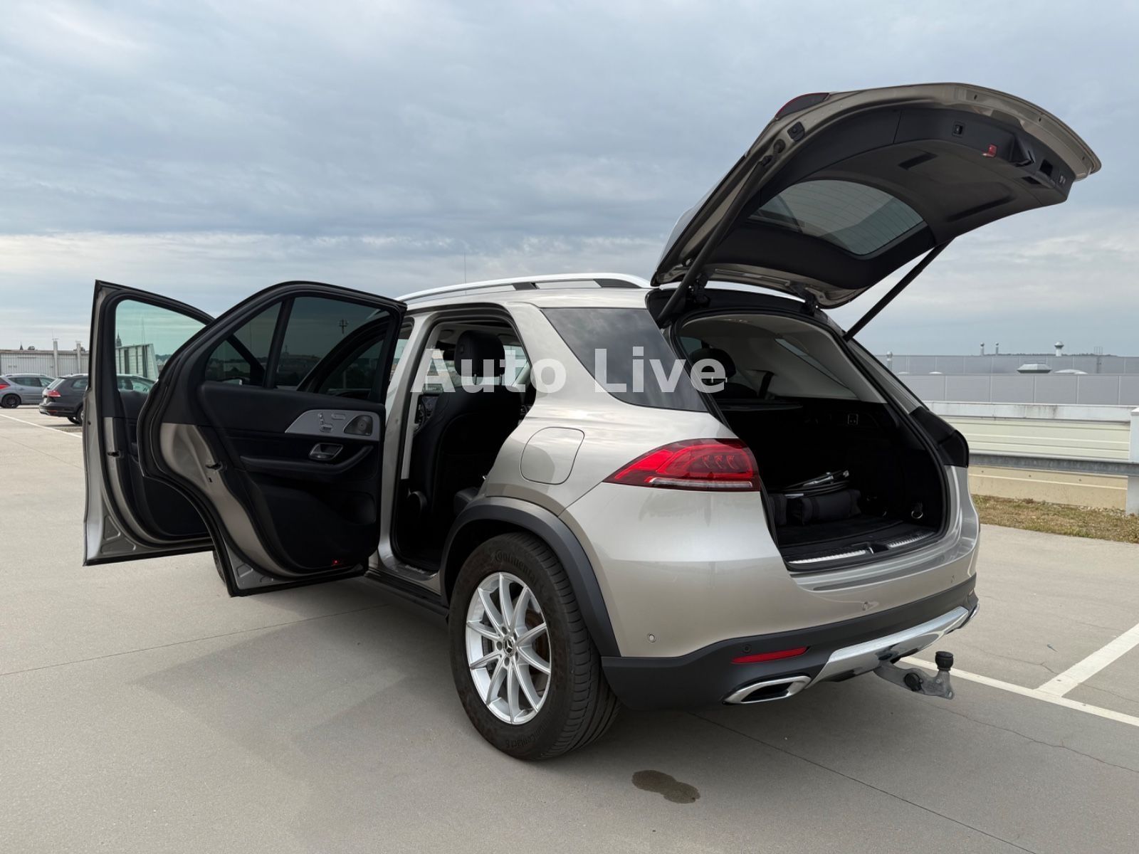 Mercedes-Benz GLE 350 de *4M*PANO*WIDESCREEN*BURMESTER*AHK*360