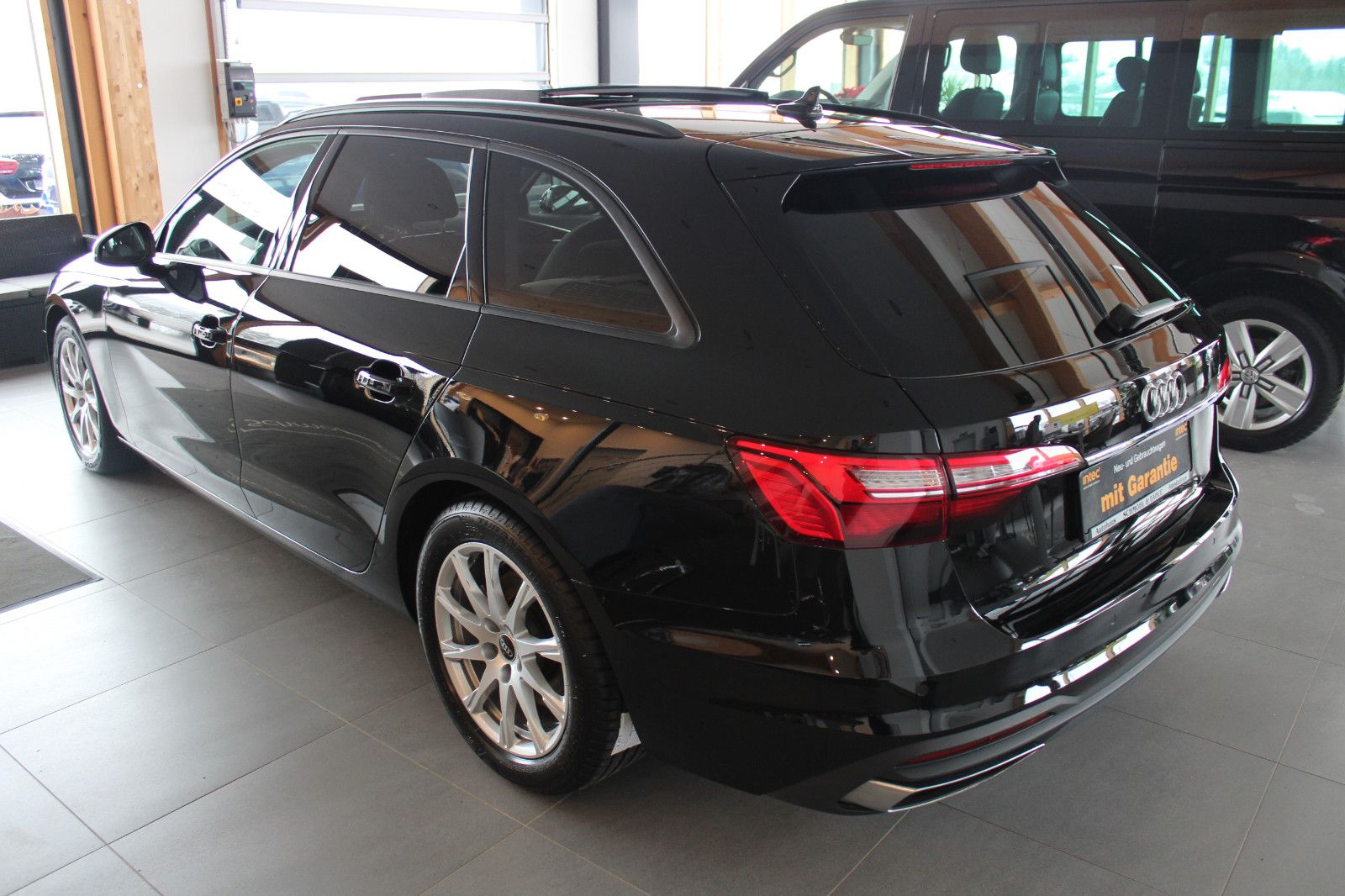 Audi A4 Avant 40 TDI S tronic - Samsaru's Car Outlet