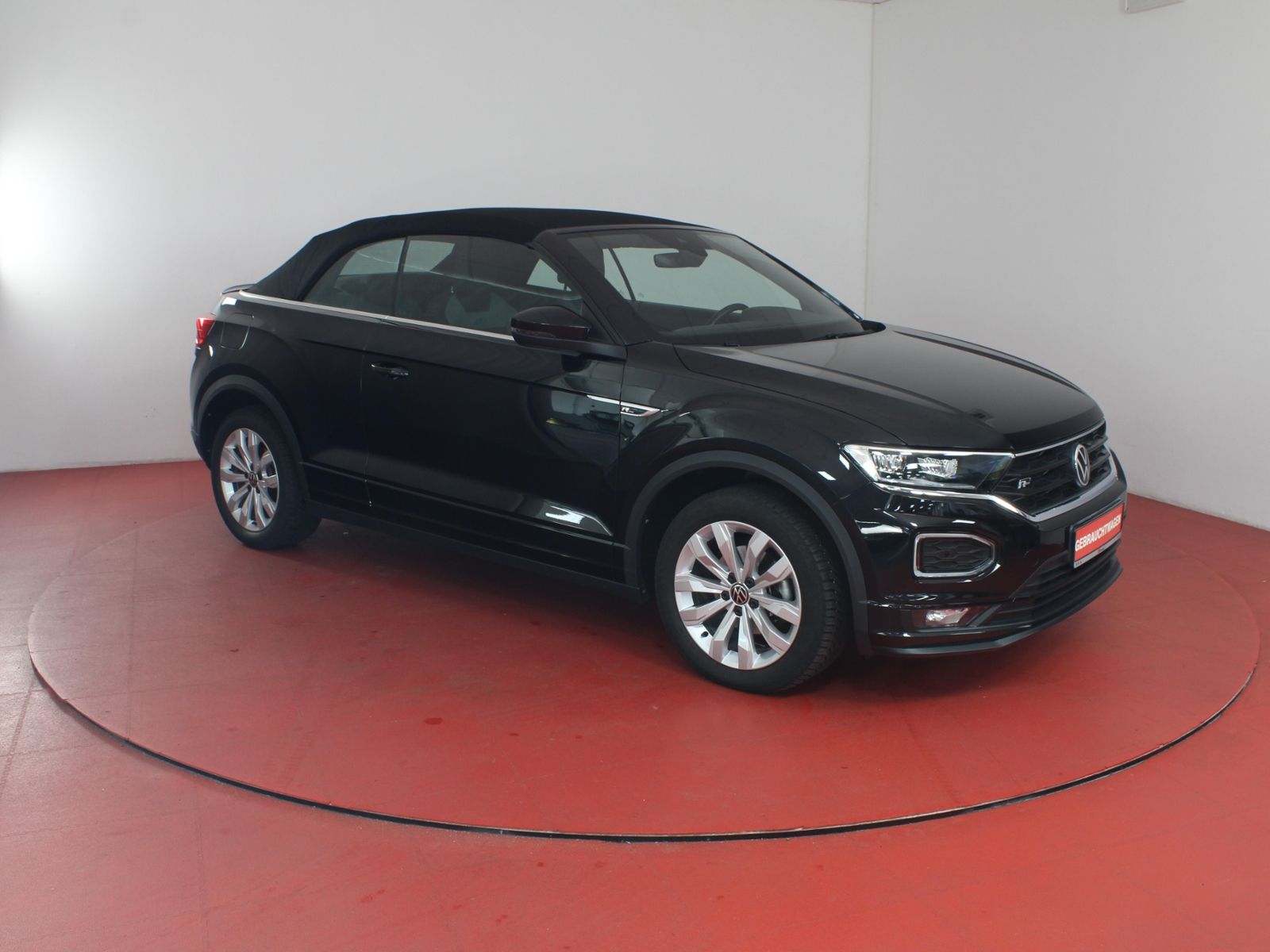 Volkswagen T-Roc R-Line 1.5TSI DSG - Samsaru's Car Outlet