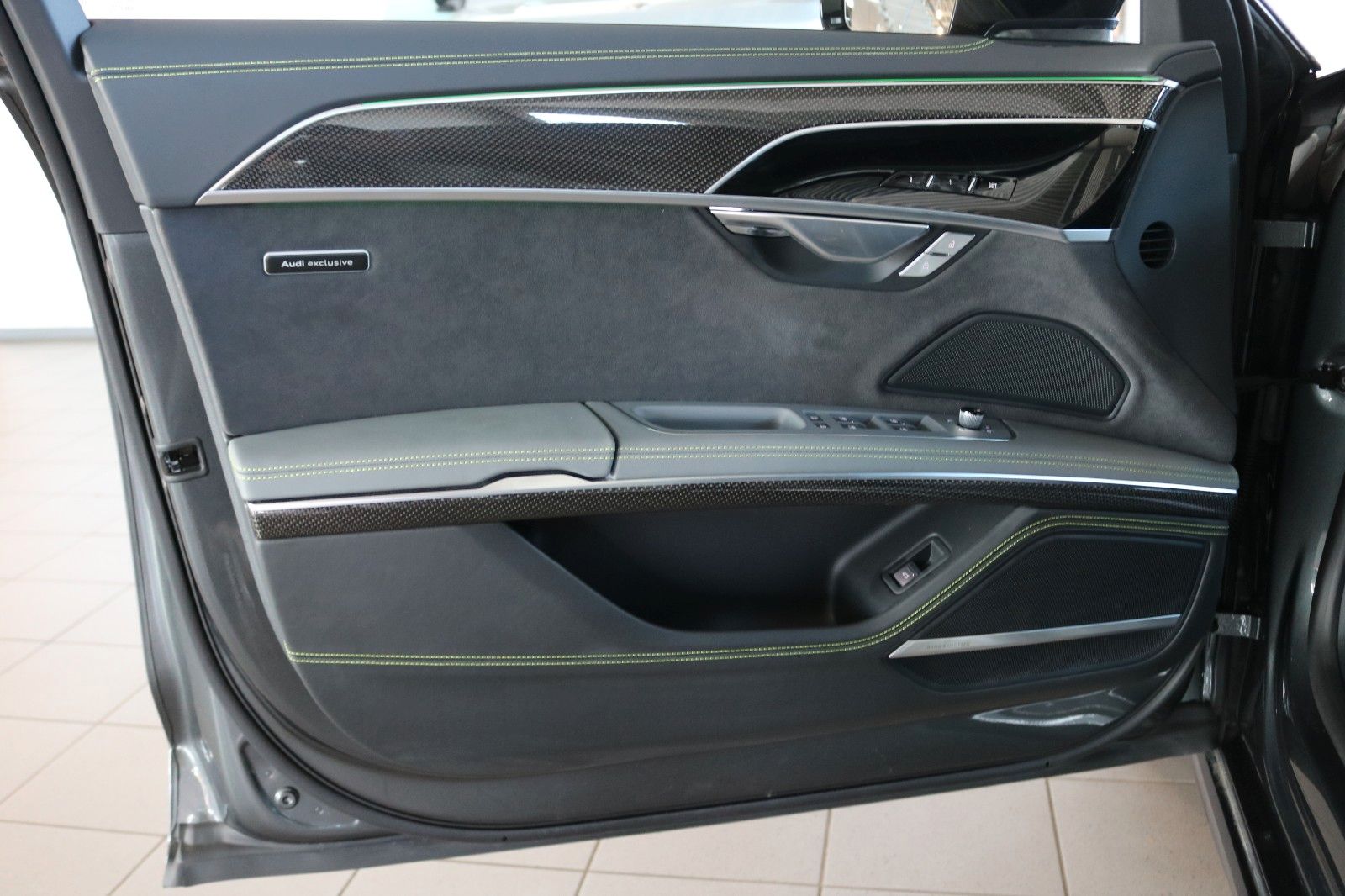 Audi A8 60 TFSI quattro S line Exclusive Einzelstück - Samsaru's Car Outlet