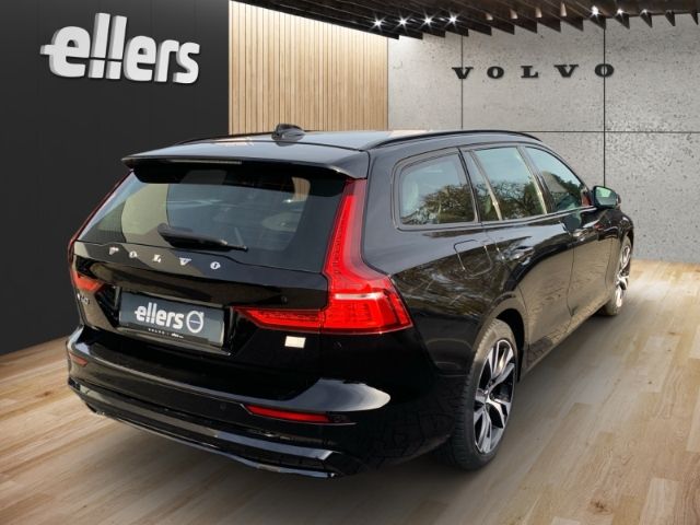 Volvo V60 T6 AWD Plus Dark gr.Reichweite Abstandstemp.