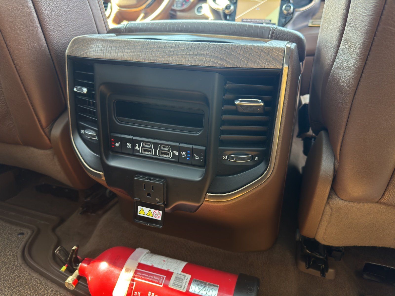 Dodge RAM 1500 5.7 V8 4x4 LARAMIE LONGHORN LPG 200L