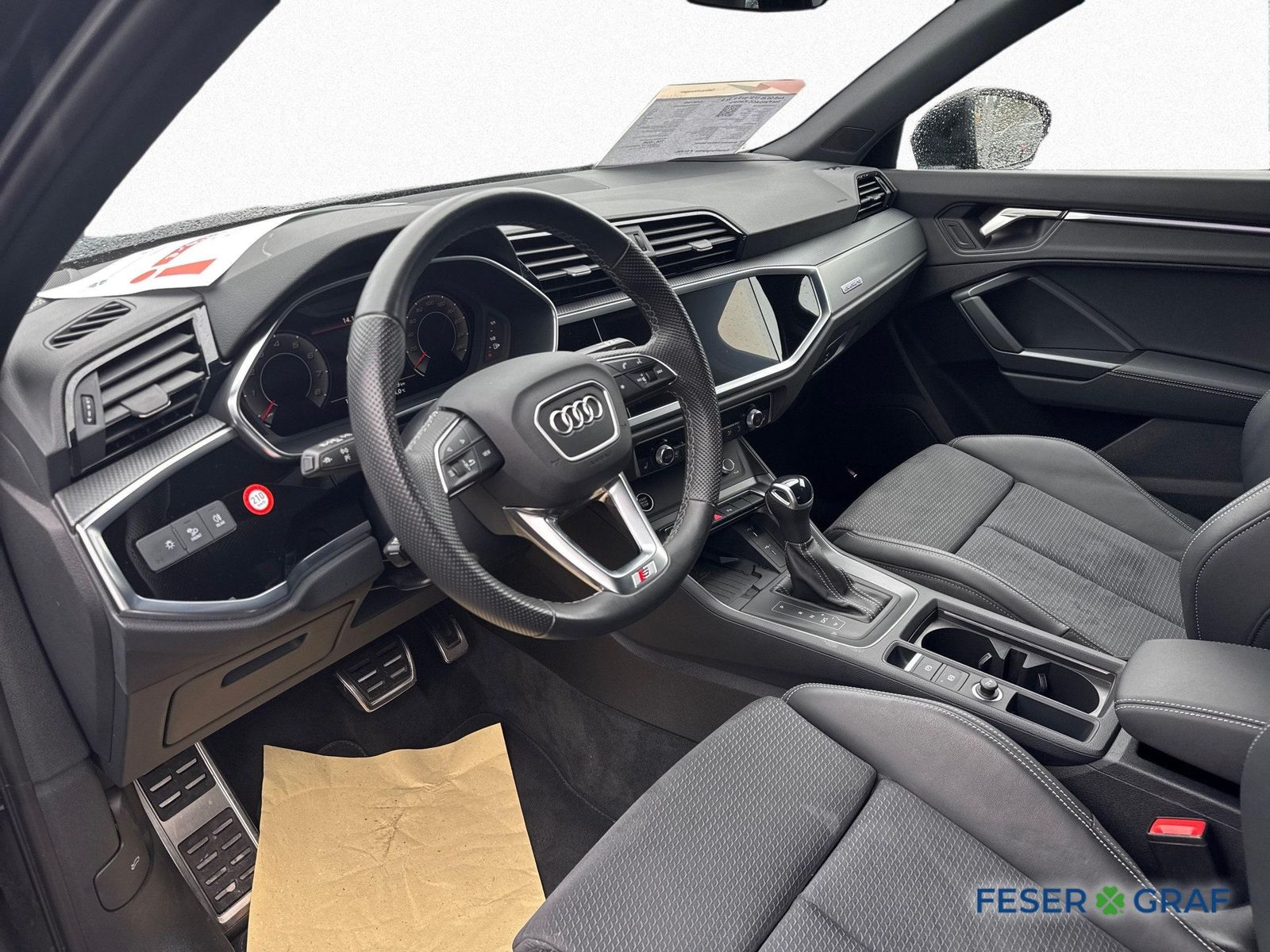 Audi Q3 45 TFSI quattro S line - Samsaru's Car Outlet