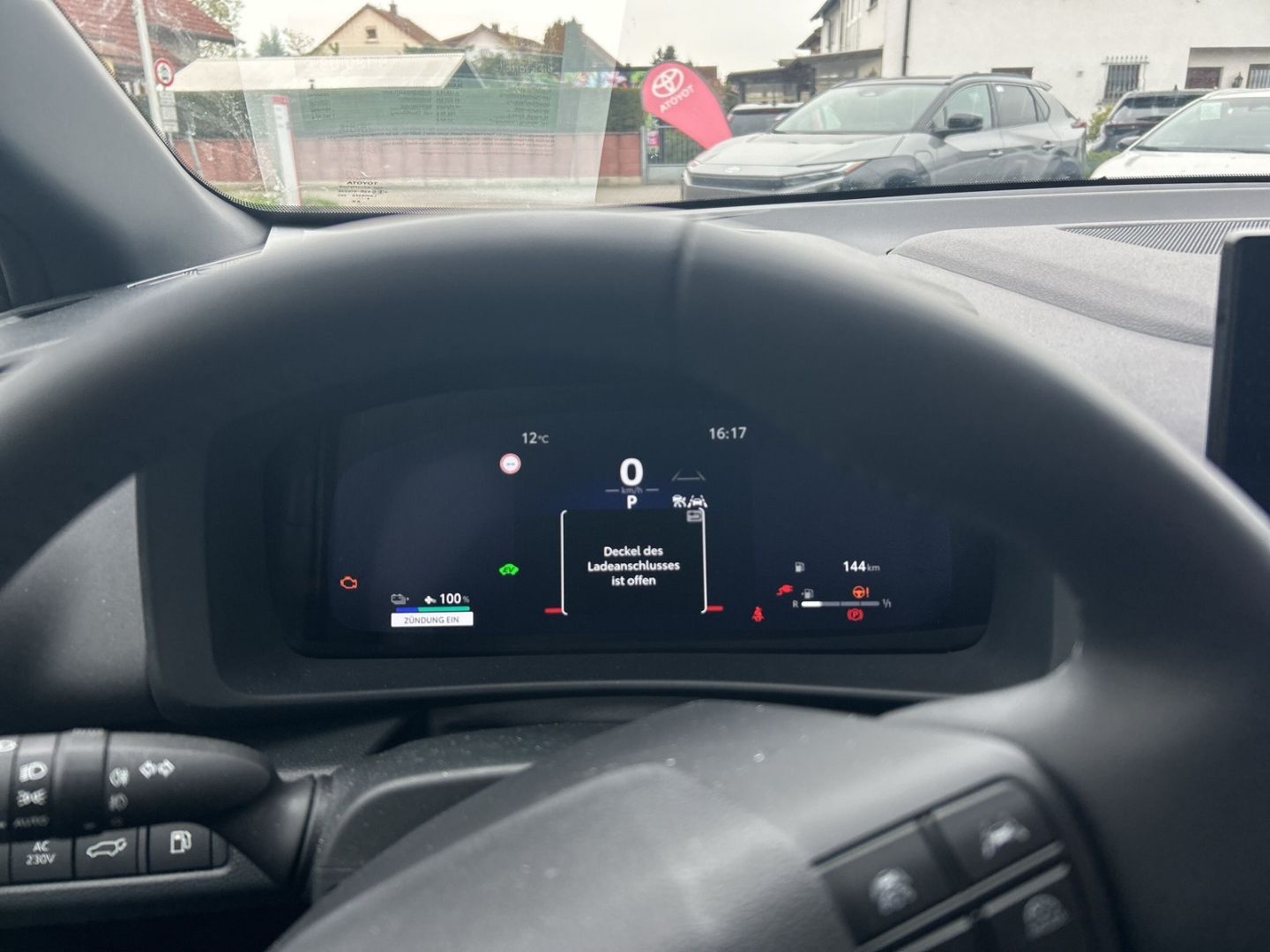 Toyota C-HR Plug-In Hybrid FWD Team Deutschland Navi LE