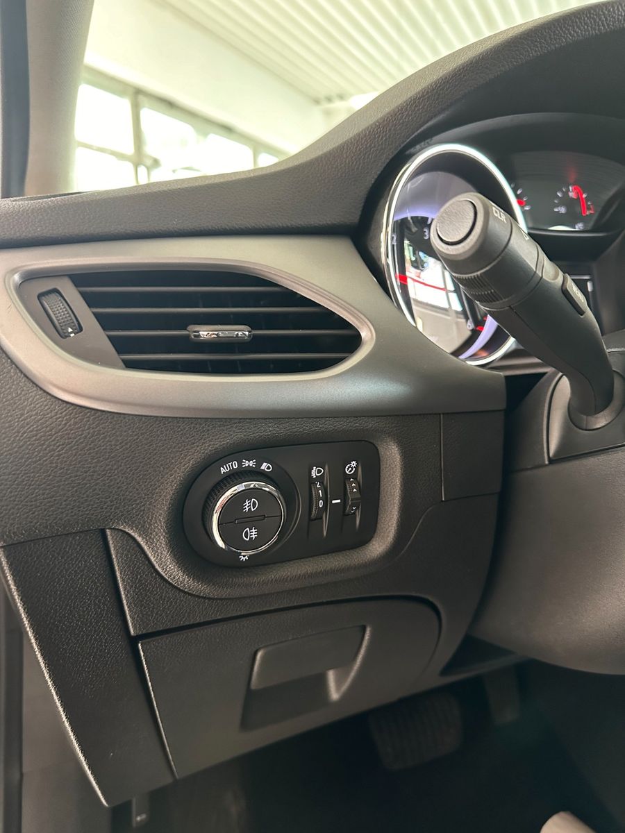 Opel Astra K 1.5 D Sports Tourer Business - Samsaru's Car Outlet