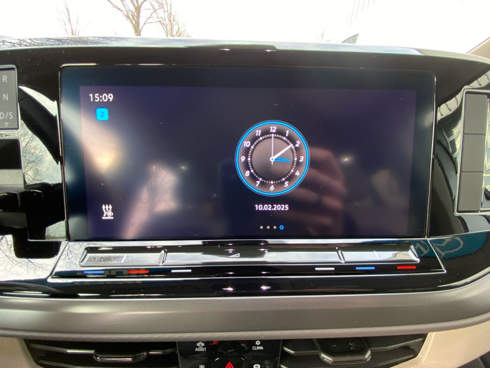 Volkswagen T7 Multivan eHybrid - Samsaru's Car Outlet