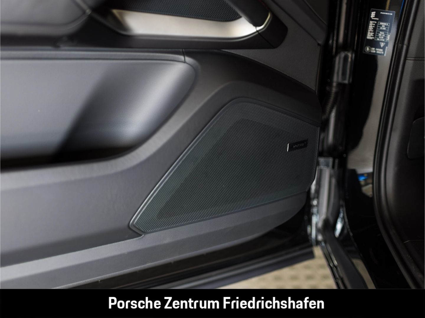 Porsche Cayenne GTS HA-Lenkung InnoDrive Head-Up BOSE