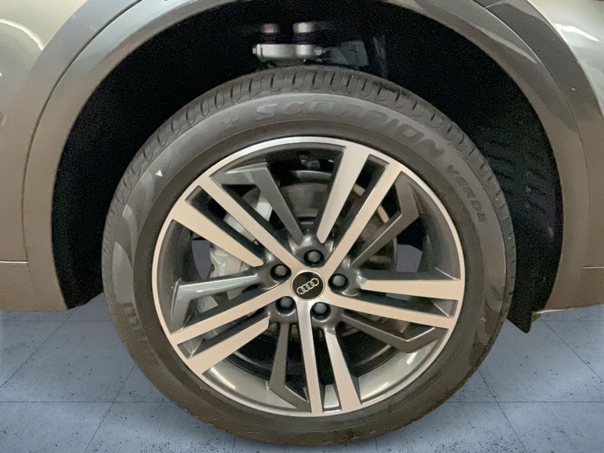 Audi Q5 Sportback S line business 40 TDI qu. S tr.