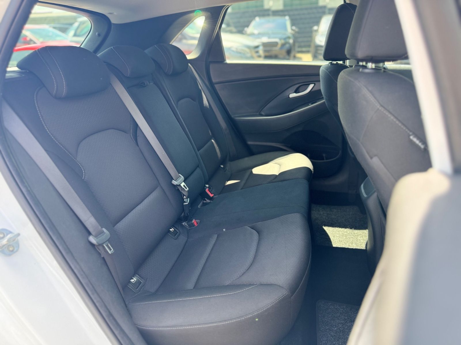 Hyundai i30 - Samsaru's Car Outlet