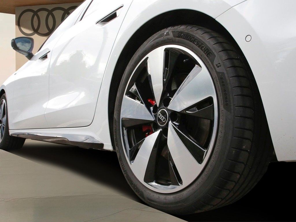 Audi A5 Avant TFSI e-hybrid Q S line 19"|NAVI+VC|PANO