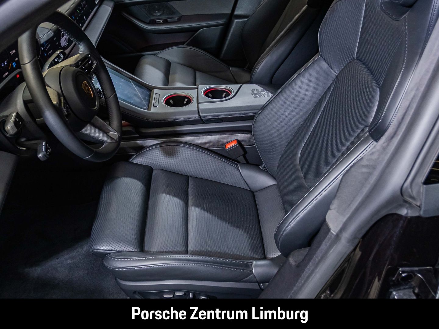Porsche Taycan Turbo S Panorama Performancebatterie+ LED