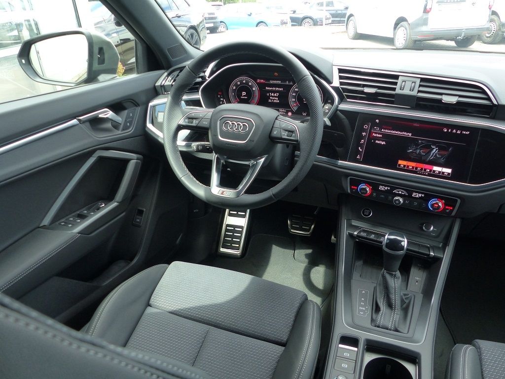 Audi Q3 Sportback 40 TFSI quattro S line - Samsaru's Car Outlet
