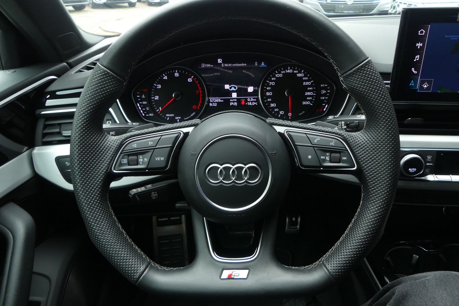 Audi A4 40 TFSI quattro S-Line - Samsaru's Car Outlet