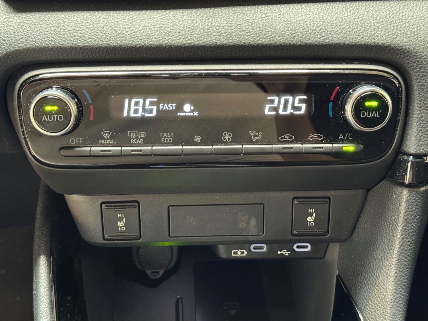Toyota Yaris Hybrid Style Plus / CarPlay&Android Auto /