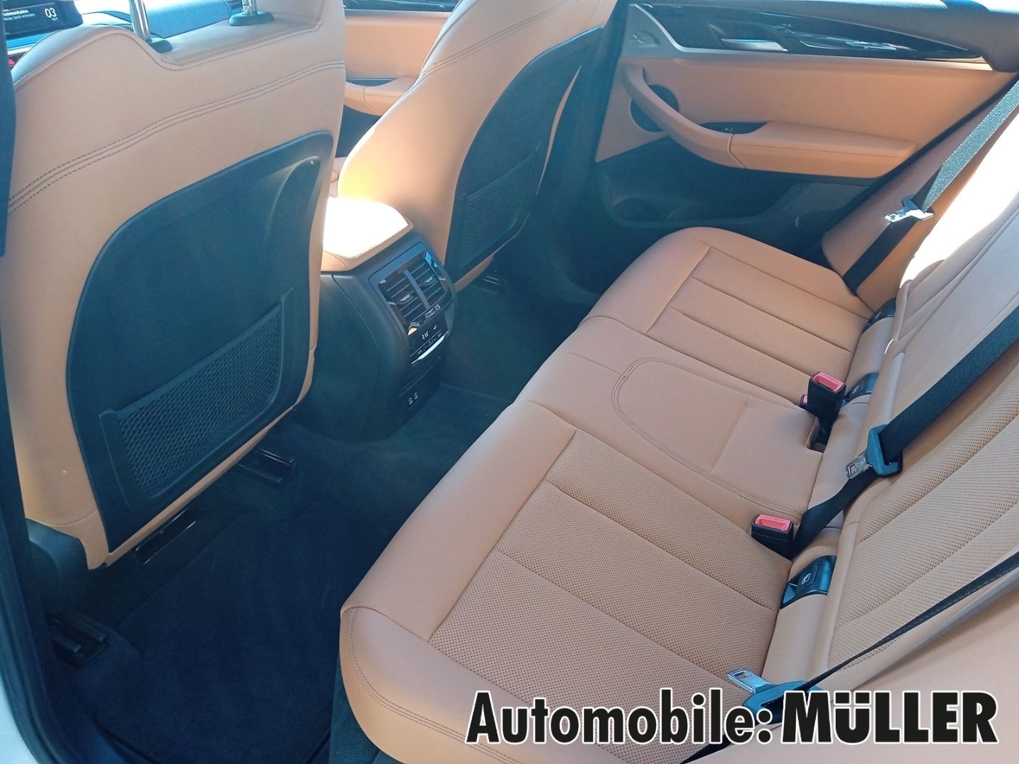 BMW X3 xDrive20d*AHK*RFK*HeadUpDisplay*HiFi*LED*DAB*