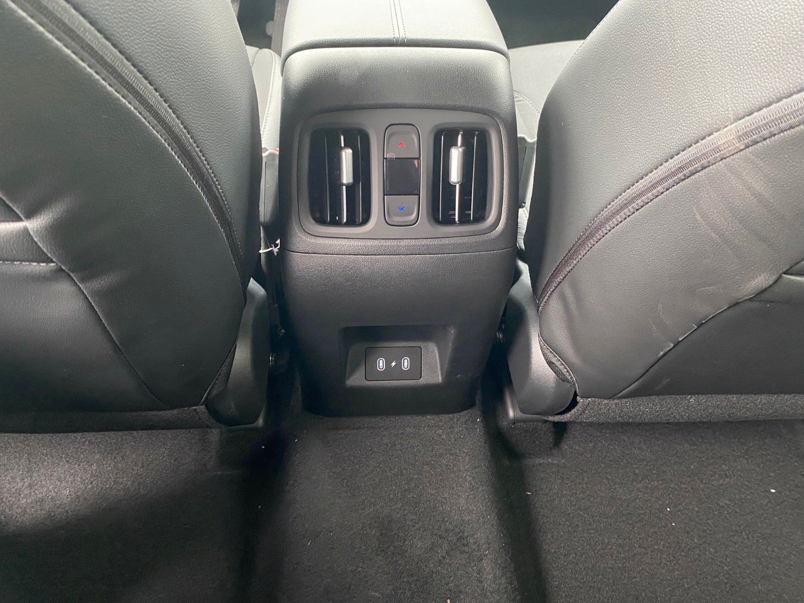 Hyundai Tucson Trend 1.6 T-GDI - Samsaru's Car Outlet