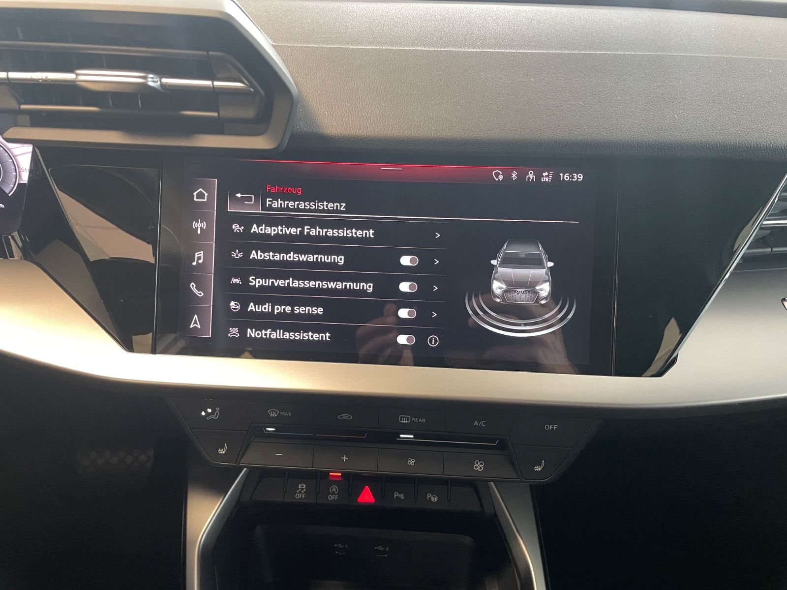 Audi A3 Sportback 30 TFSI S-Tronic*Navi*LED*1HD*ACC*