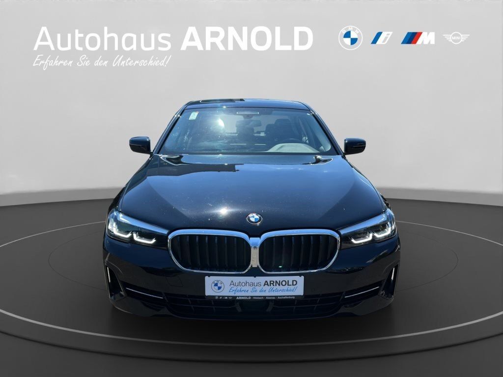 BMW 530d xDrive Limo Schiebedach AHK Stop+Go RFK Sit
