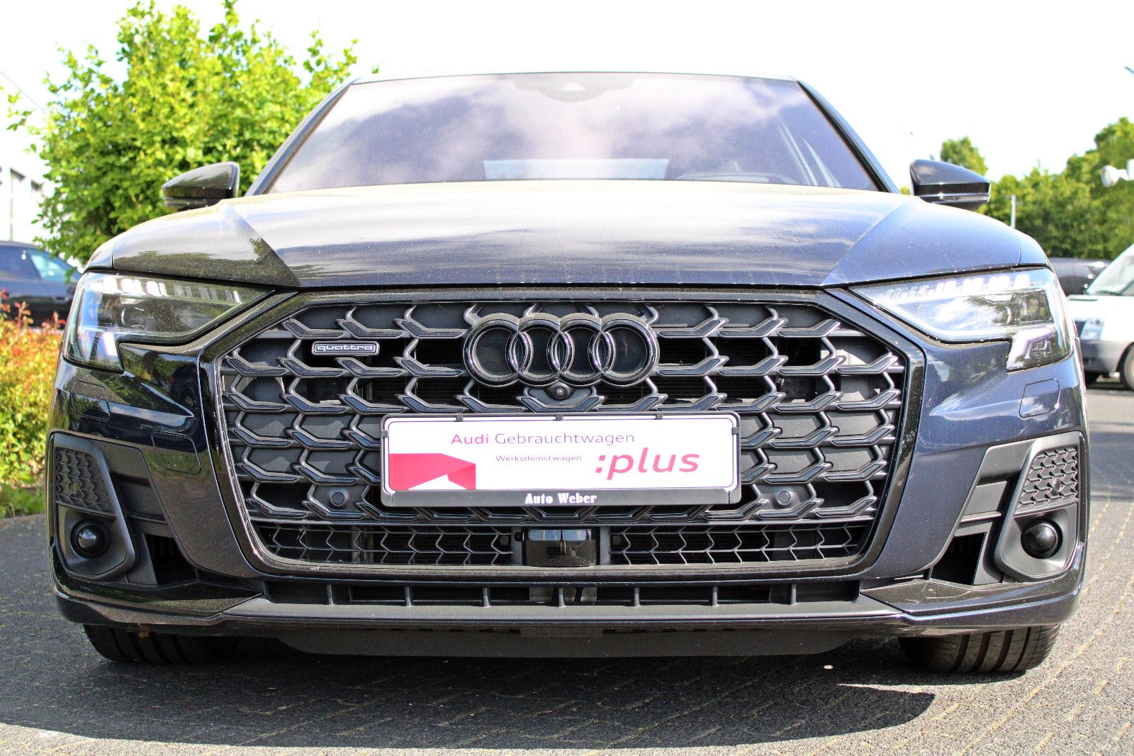 Audi A8 Lang 55TFSI S LINE BLACK - Samsaru's Car Outlet