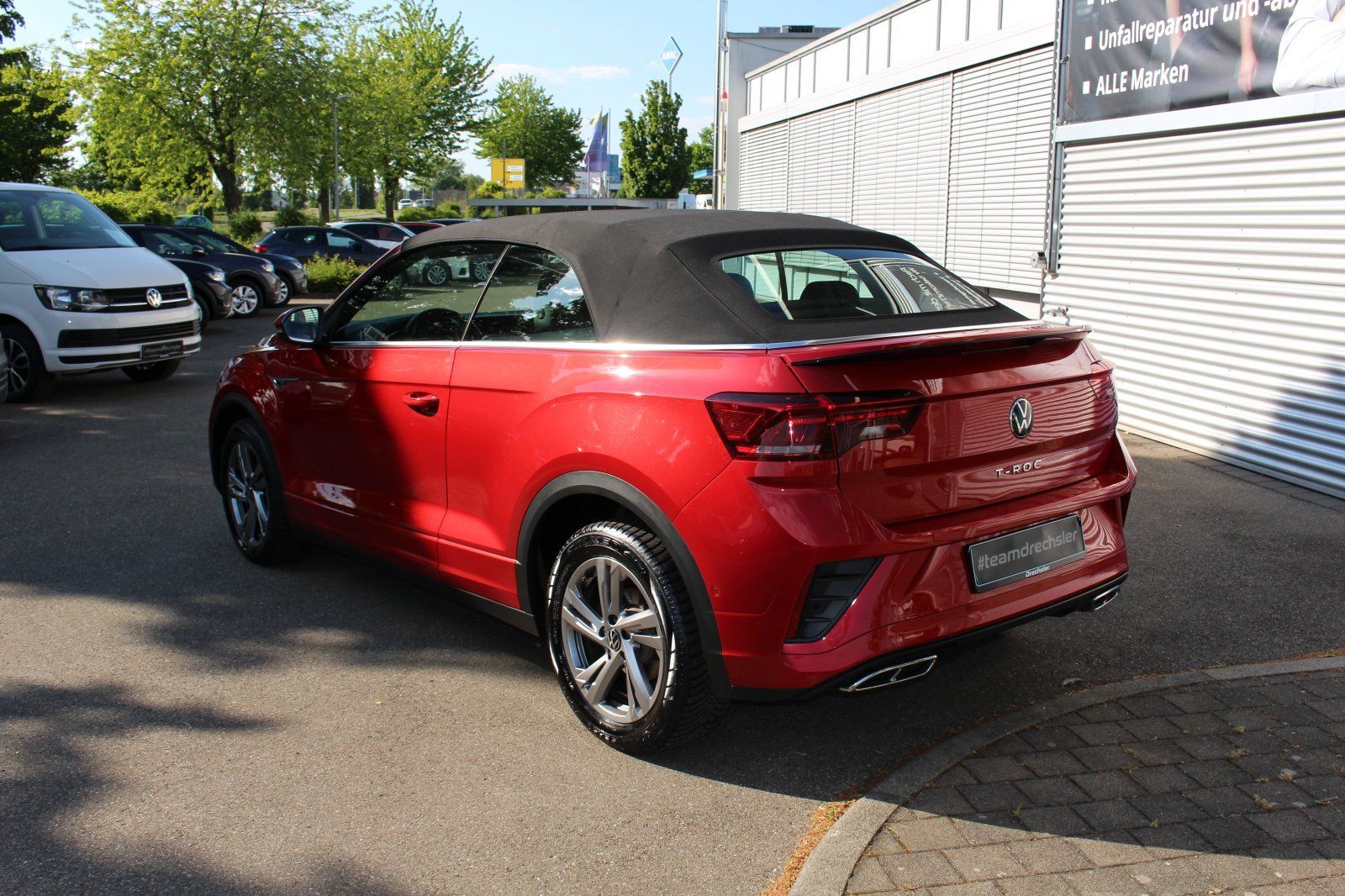 Volkswagen T-Roc 1.5 TSI DSG R-Line - Samsaru's Car Outlet