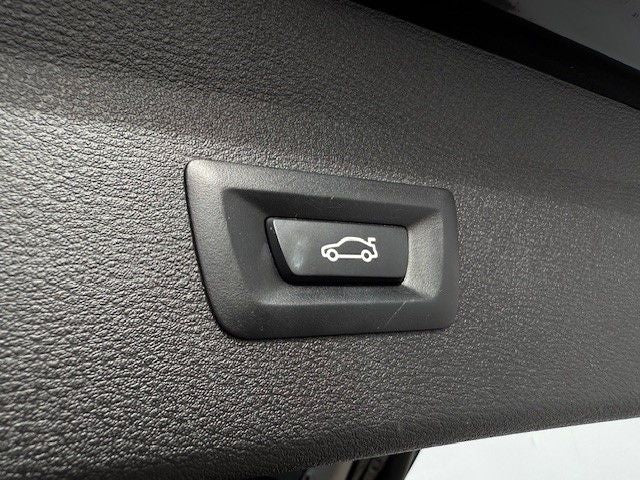 BMW X1 xDrive 25e - Samsaru's Car Outlet