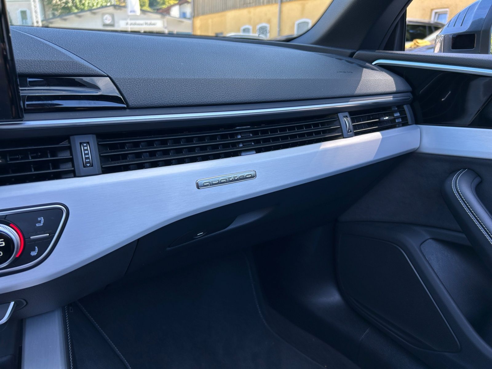 Audi A5 Cabrio S line 45 TFSI quattro Kopfraumheiz.