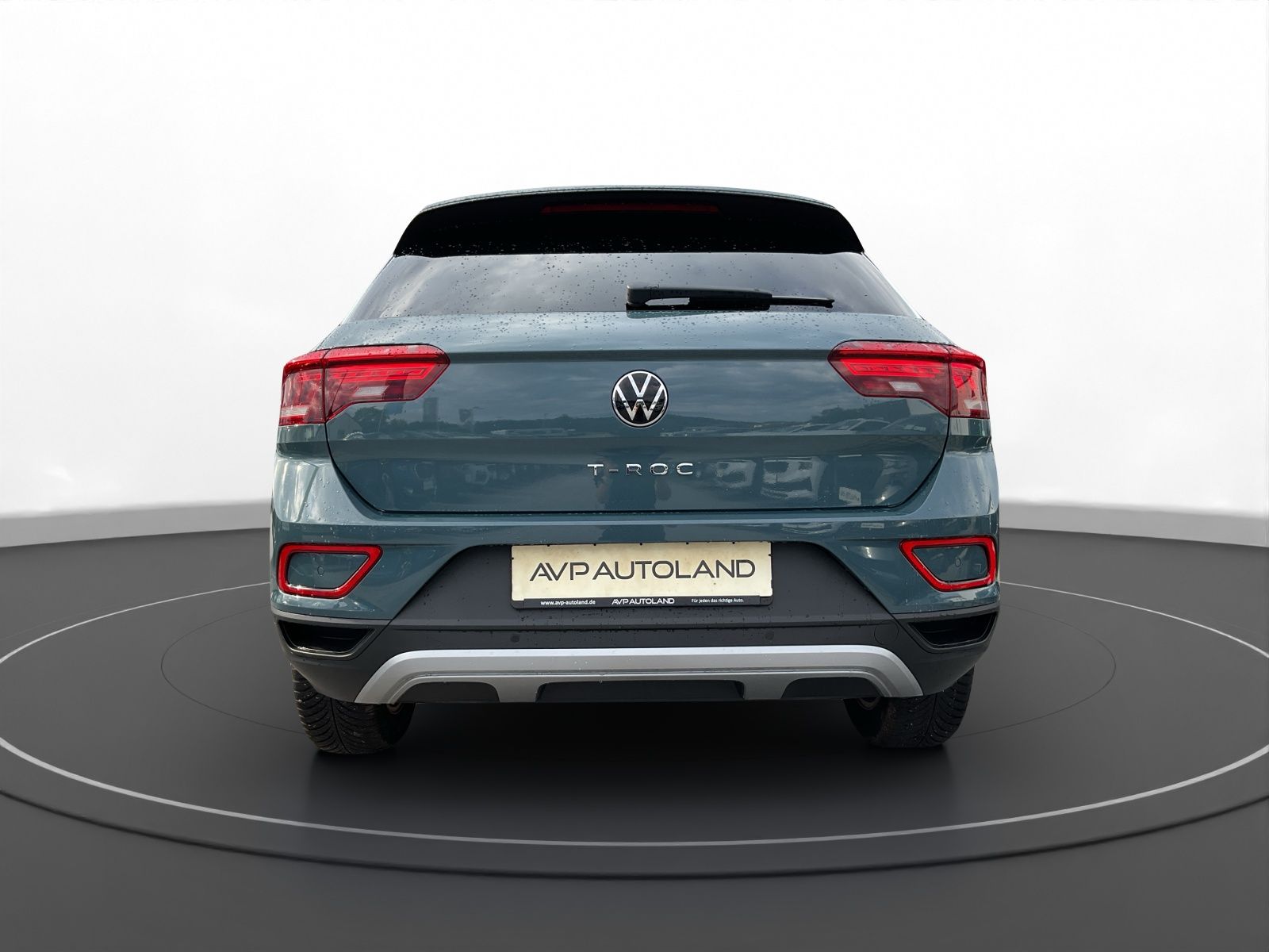 Volkswagen T-Roc 1.0 TSI Life - Samsaru's Car Outlet