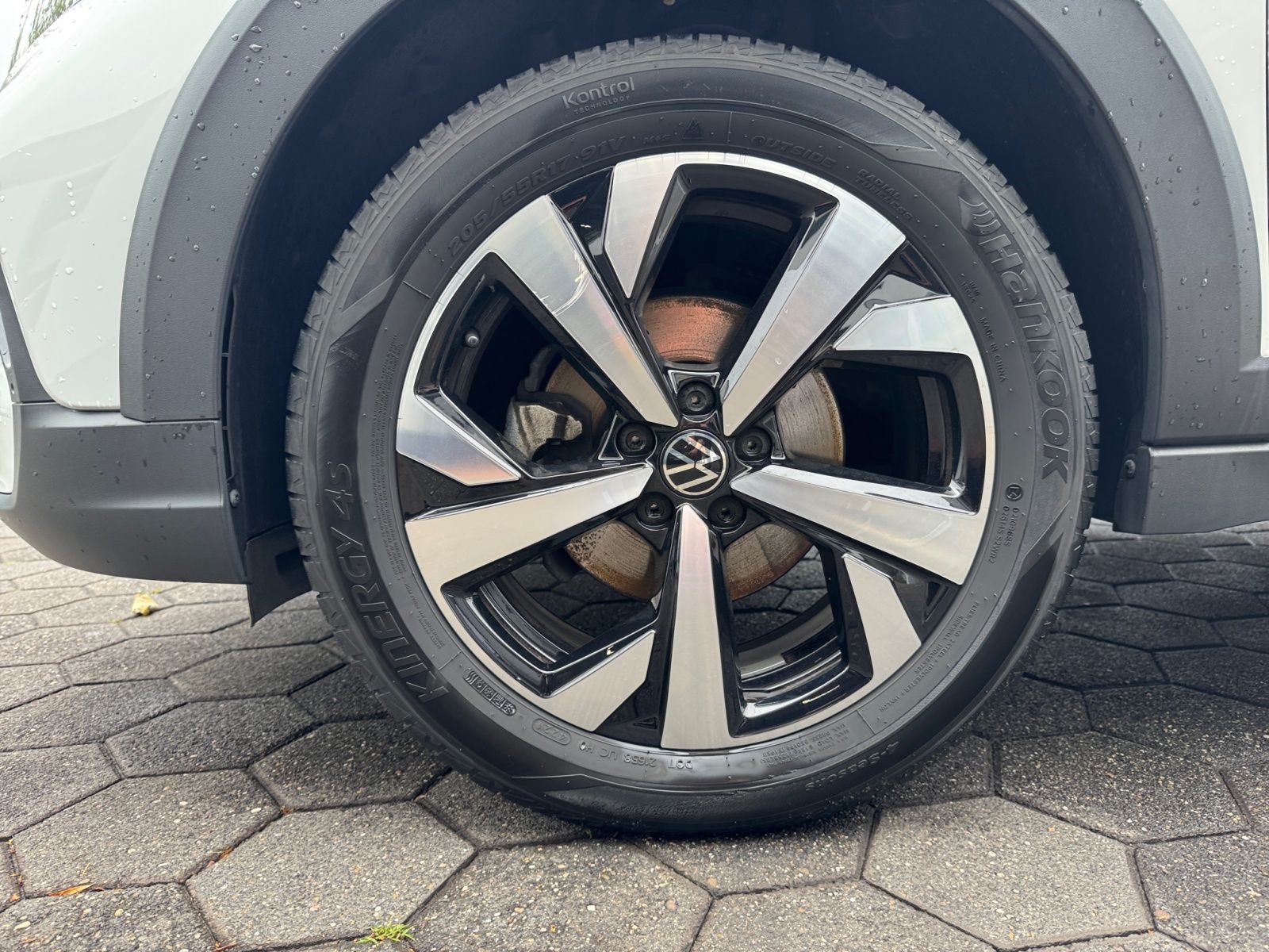 Volkswagen Taigo 1.0 TSI Style - Samsaru's Car Outlet