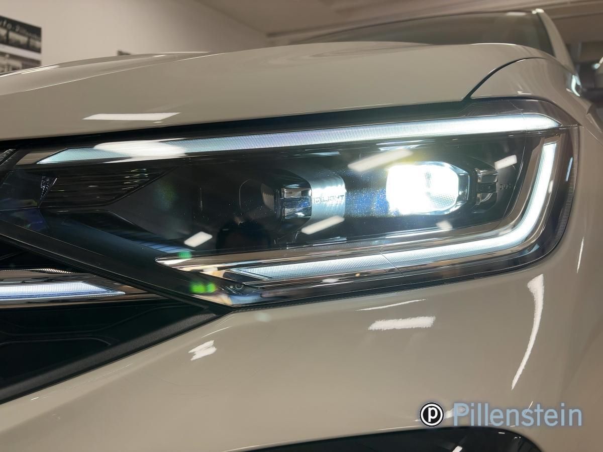 Volkswagen Taigo R-LINE 1.0 TSI - Samsaru's Car Outlet