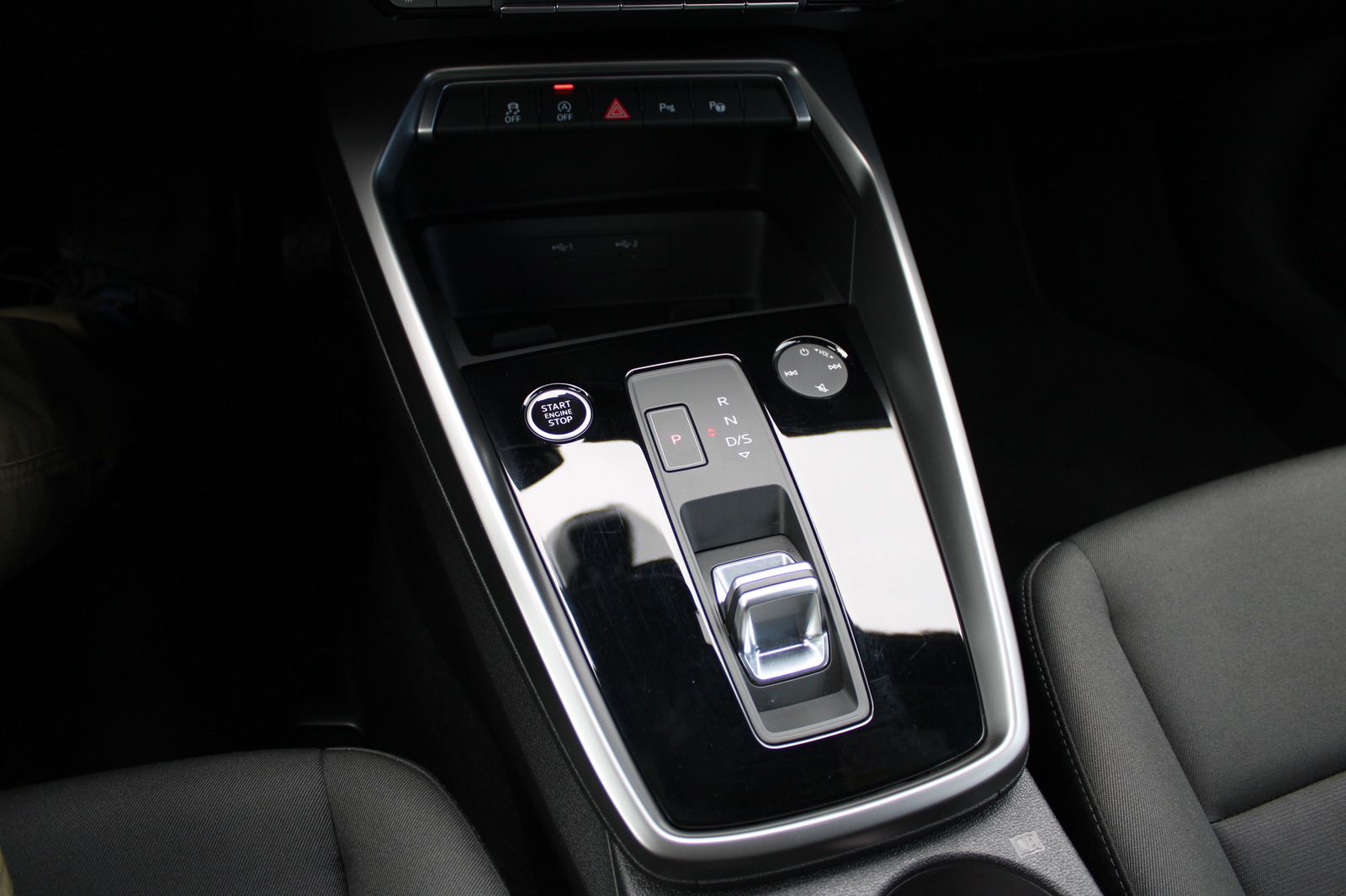 Audi A3 Sportback 35 TDI S-line LED Navi virtual Rfk