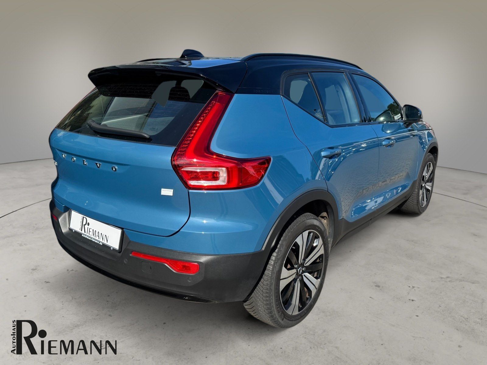 Volvo XC40 Recharge Single Motor Core + Winter-Paket