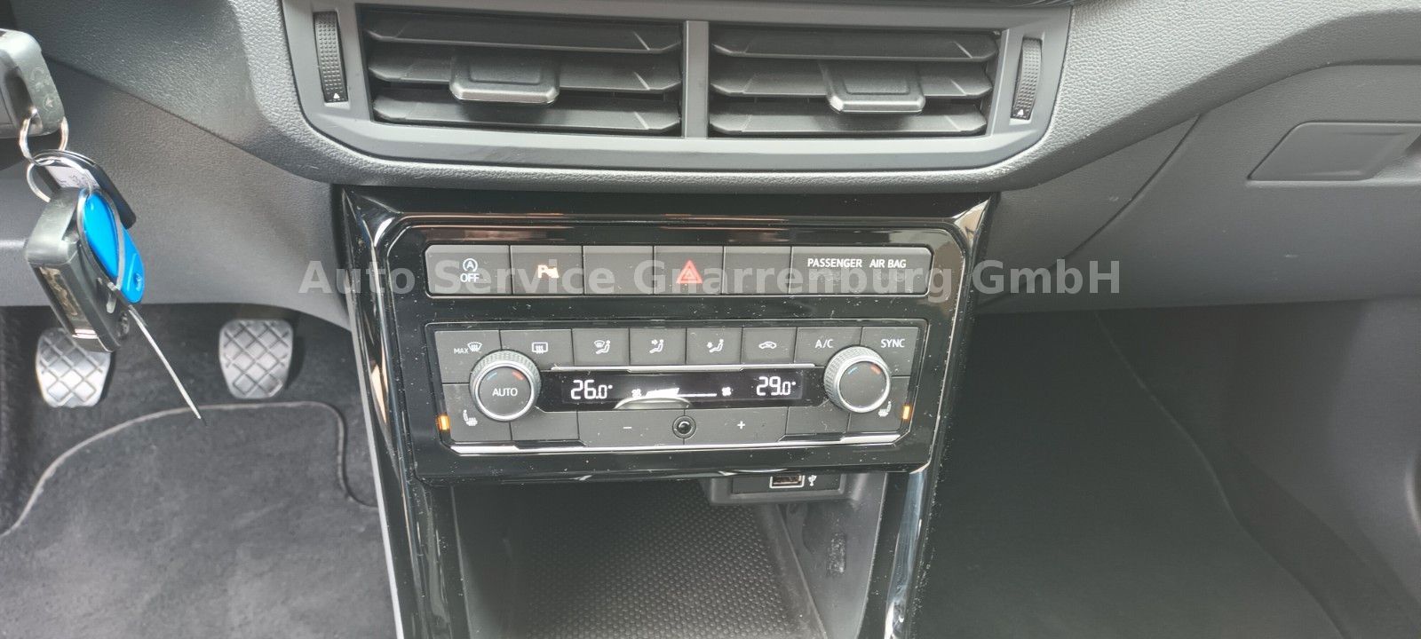 Volkswagen T-Cross - Samsaru's Car Outlet