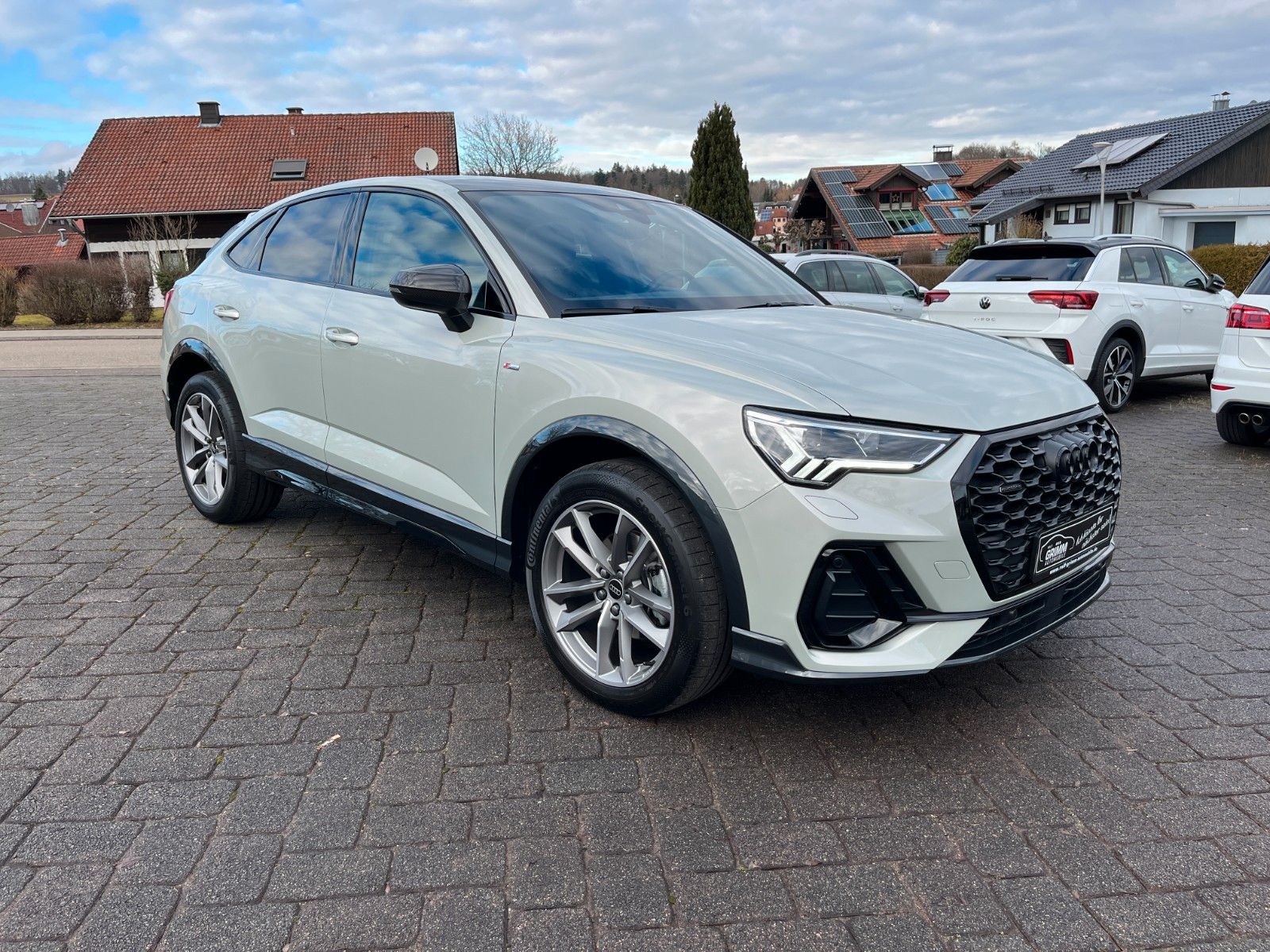 Audi Q3 Sportback 35 TDI quattro S line - Samsaru's Car Outlet