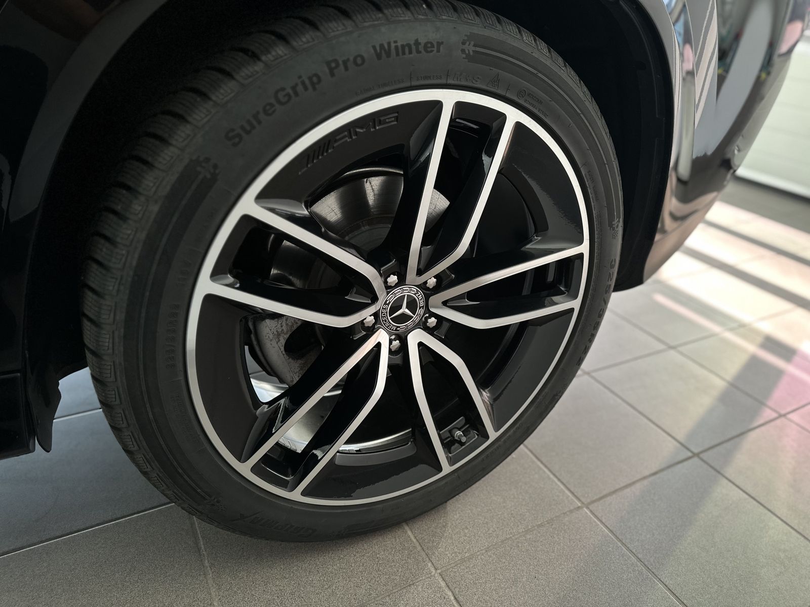 Mercedes-Benz GLE 400 d 4M |AMG |PANO |360 |AHK |LUFT |HUD |22